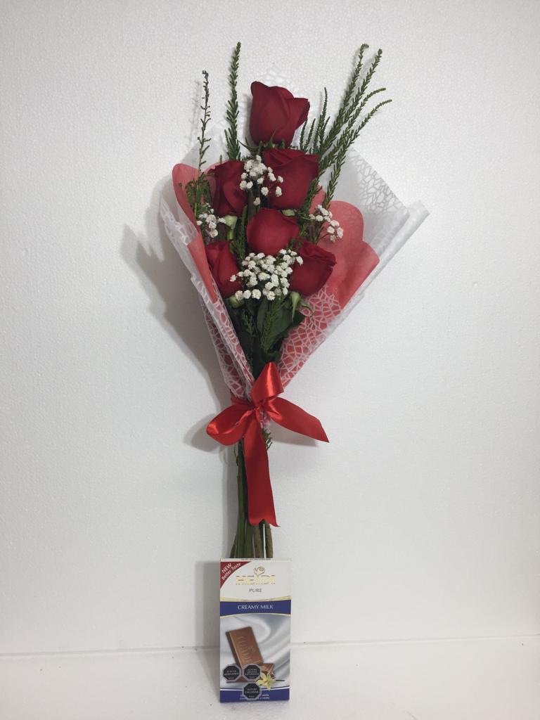 Ramo de 06 Rosas más Tableta de Chocolate de Leche 80 Grs